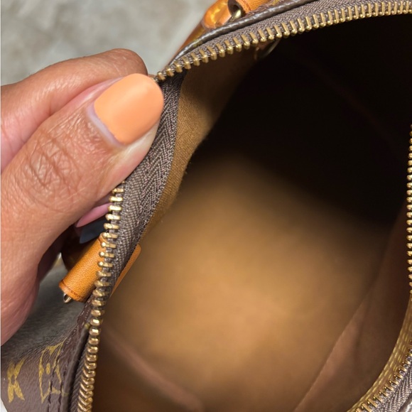 Louis Vuitton Monogram Speedy 25 - Picture 5 of 14